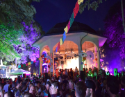 28_Raketen_Stage_Streetparade_Flashlight_3999
