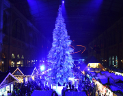 01_Swarovski_Weihnachtsbaum