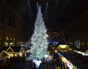 02_Swarovski_Weihnachtsbaum